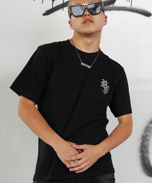 Футболка со стразами, бренд Ripper, черный
Футболка со стразами, бренд Ripper, черный