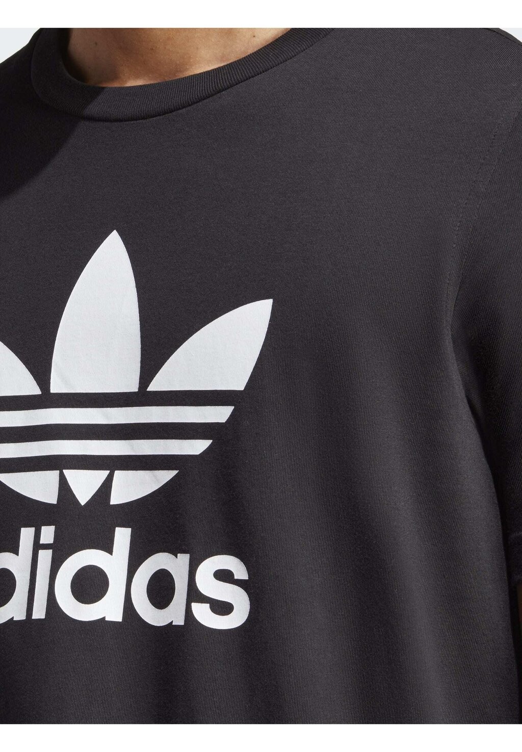 Футболка с принтом TREFOIL adidas Originals, черный
Футболка с принтом TREFOIL adidas Originals, черный