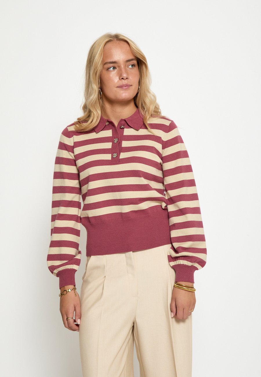 Топ Minus SALIANA, Roan Rouge Stripe/Dark Red
Топ Minus SALIANA, Roan Rouge Stripe/Dark Red