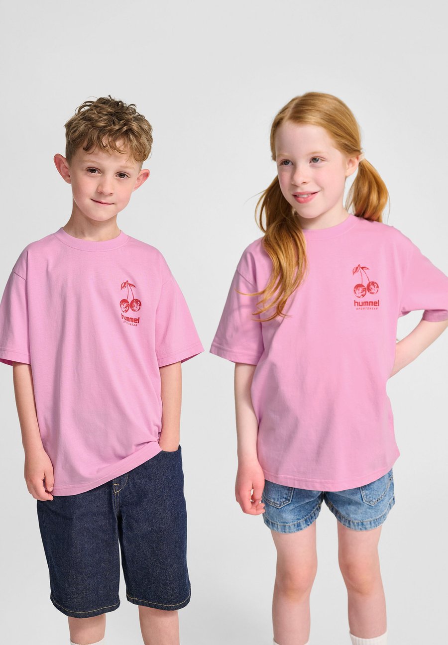 Футболка Hummel LOOSE STADIUM, Pastel Lavender/Lilac, Розовый, Футболка Hummel LOOSE STADIUM, Pastel Lavender/Lilac
Футболка Hummel LOOSE STADIUM, Pastel Lavender/Lilac, Розовый, Футболка Hummel LOOSE STADIUM, Pastel Lavender/Lilac