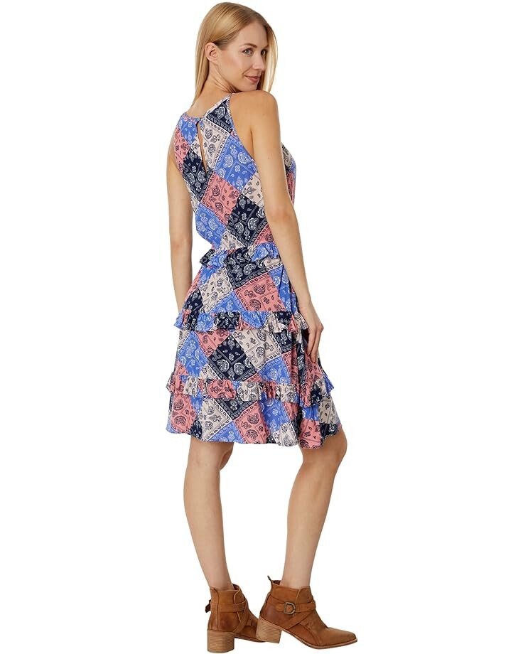 Платье Wrangler Goddess Neck Tiered Dress Button Closure, цвет Blue/Pink
Платье Wrangler Goddess Neck Tiered Dress Button Closure, цвет Blue/Pink