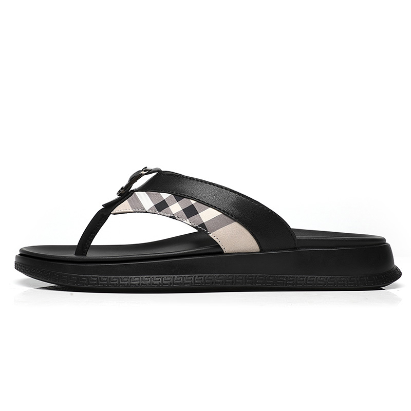 QIE Мужские черные шлепанцы на резиновой подошве
QIE Мужские черные шлепанцы на резиновой подошве