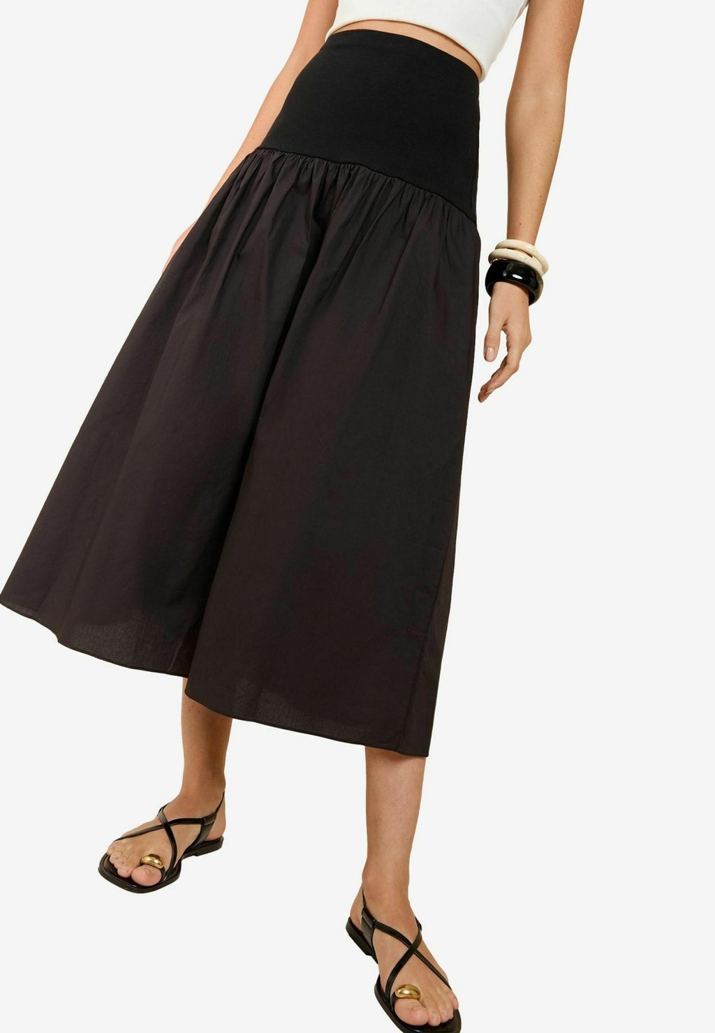 Юбка А-силуэта REGULAR FIT - DROPPED WAIST Friends Like These, черный
Юбка А-силуэта REGULAR FIT - DROPPED WAIST Friends Like These, черный