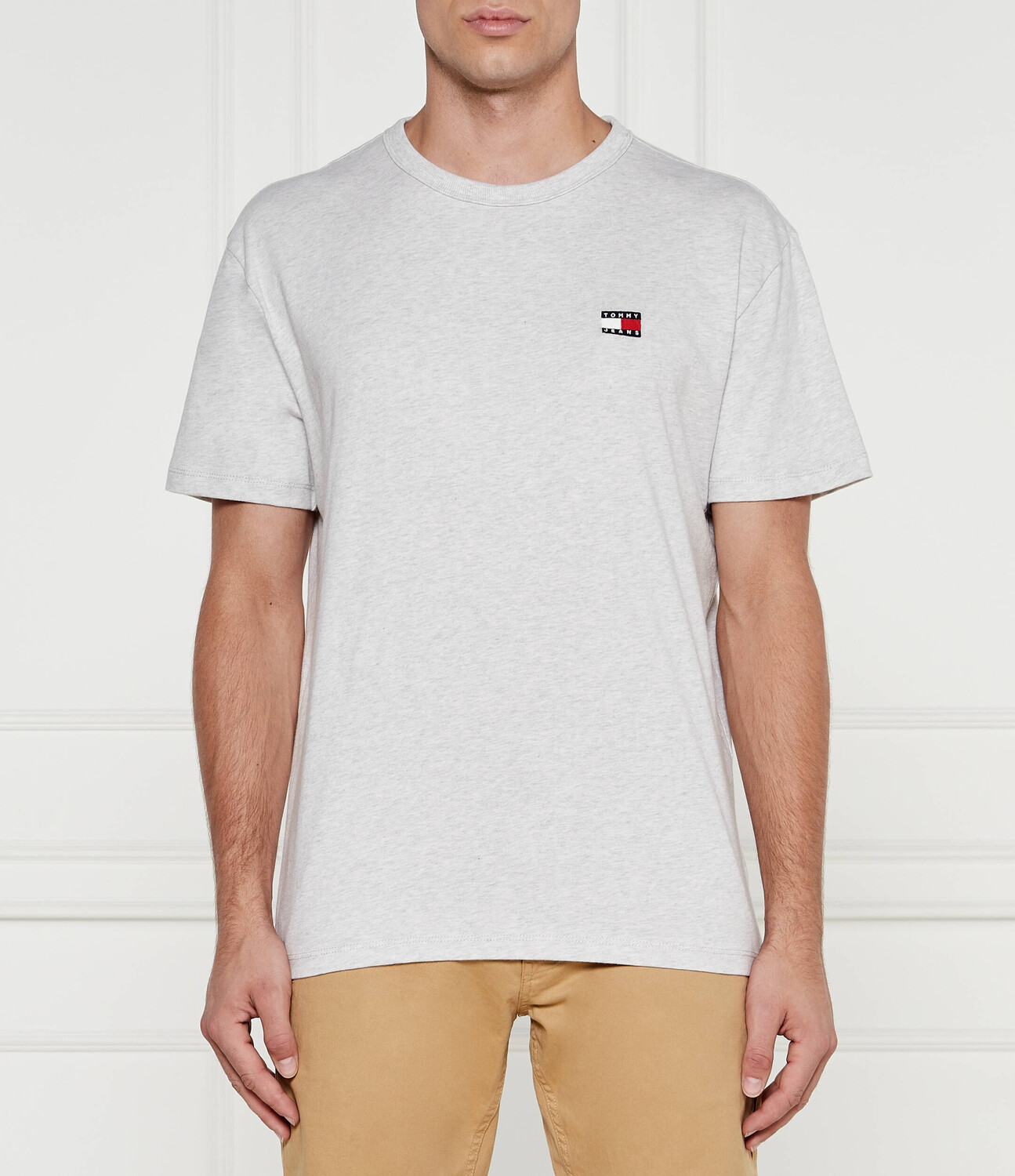 Футболка Tommy Jeans Regular Fit, серый
Футболка Tommy Jeans Regular Fit, серый