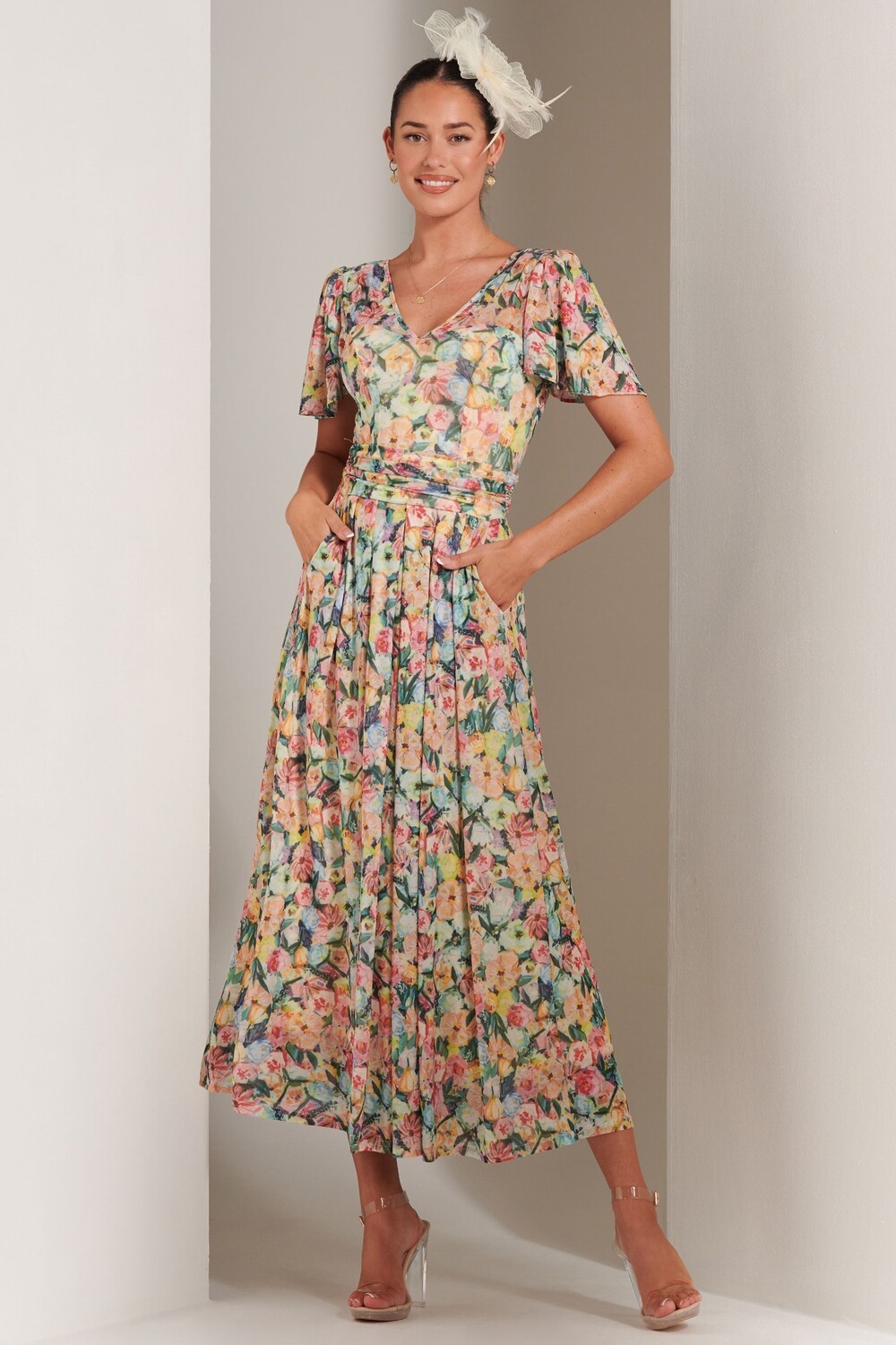 Сетчатое платье макси bianca с V-образным вырезом Jolie Moi, желтый
Сетчатое платье макси bianca с V-образным вырезом Jolie Moi, желтый