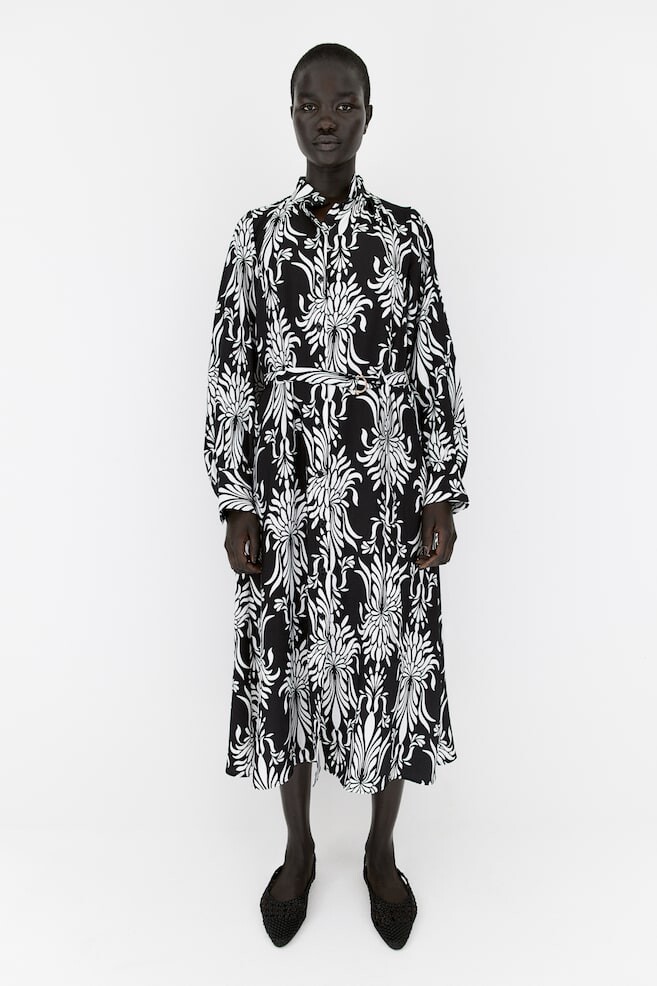 Платье миди с воротником H&M, черный
Платье миди с воротником H&M, черный