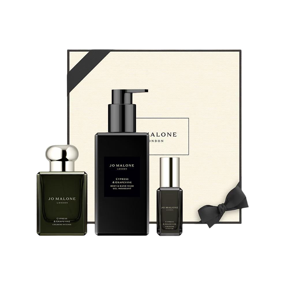 Набор духов Cypress And Grape Vine Eau De Cologne с ароматом лаванды и цветов 50мл+250мл+9мл Jo Malone London, three-piece set: eau de cologne 50ml+shower gel 250ml+perfume sample 9ml
Набор духов Cypress And Grape Vine Eau De Cologne с ароматом лаванды и цветов 50мл+250мл+9мл Jo Malone London, three-piece set: eau de cologne 50ml+shower gel 250ml+perfume sample 9ml