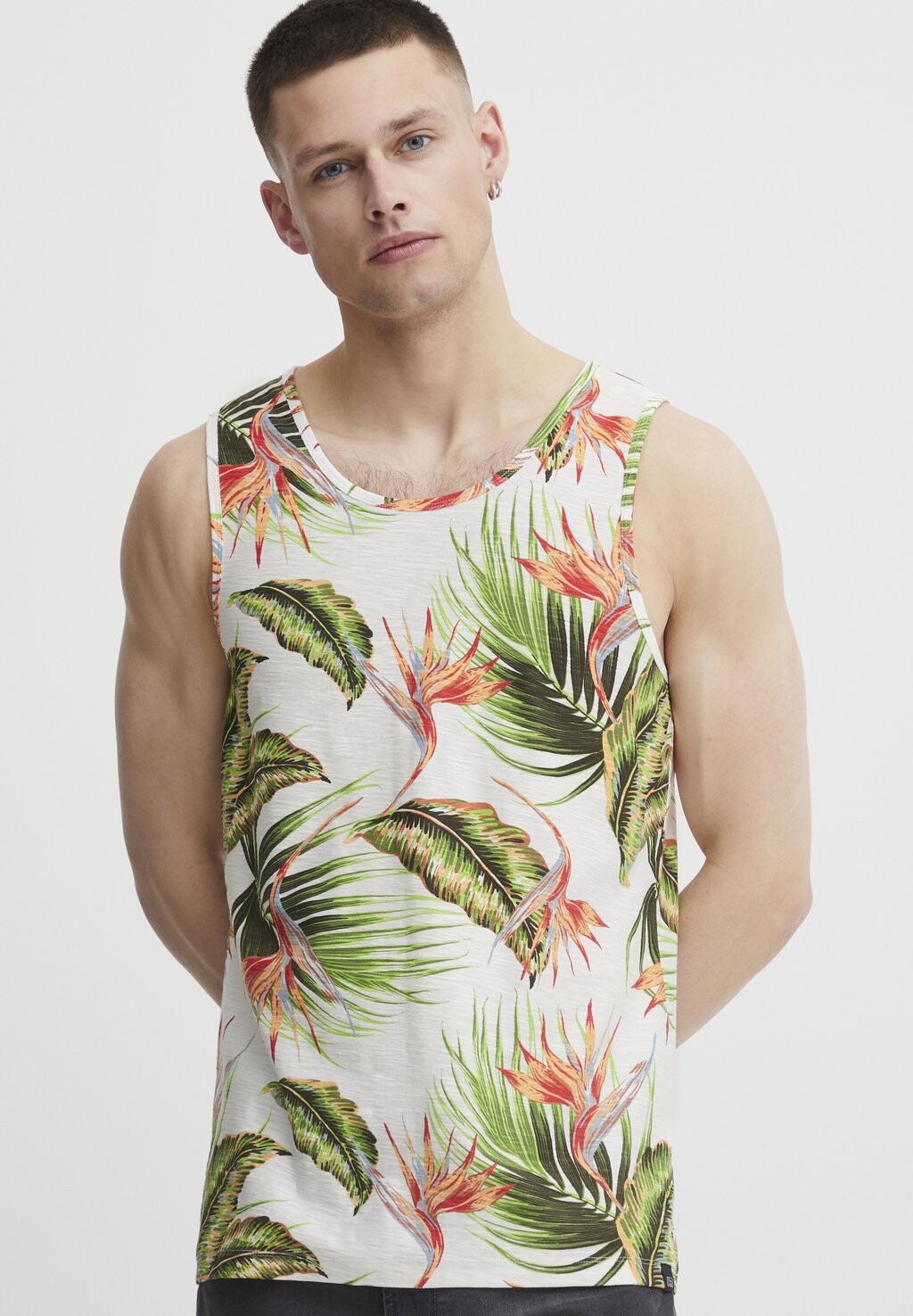 Топ BHTROS Blend, цвет snow white
Топ BHTROS Blend, цвет snow white