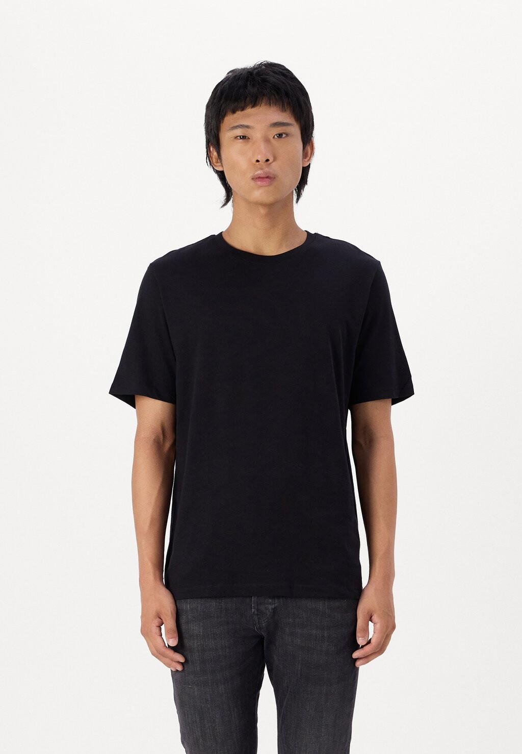 Простая футболка JJEORGANICK BASIC TEE 3 PACK Jack & Jones, черный
Простая футболка JJEORGANICK BASIC TEE 3 PACK Jack & Jones, черный