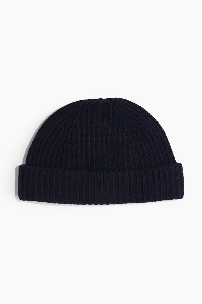Шапка в рубчик из смесовой шерсти H&M, синий
Шапка в рубчик из смесовой шерсти H&M, синий