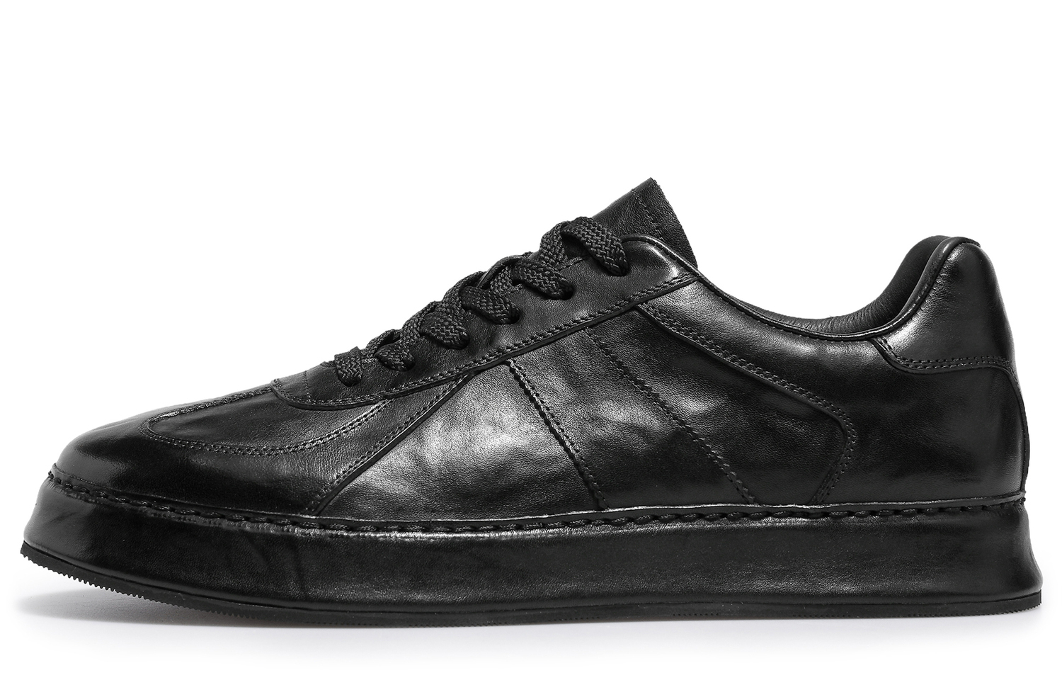 Desai Антискользящие износостойкие скейтерские кроссовки мужские Black-02, цвет Black-02 
Desai Антискользящие износостойкие скейтерские кроссовки мужские Black-02, цвет Black-02