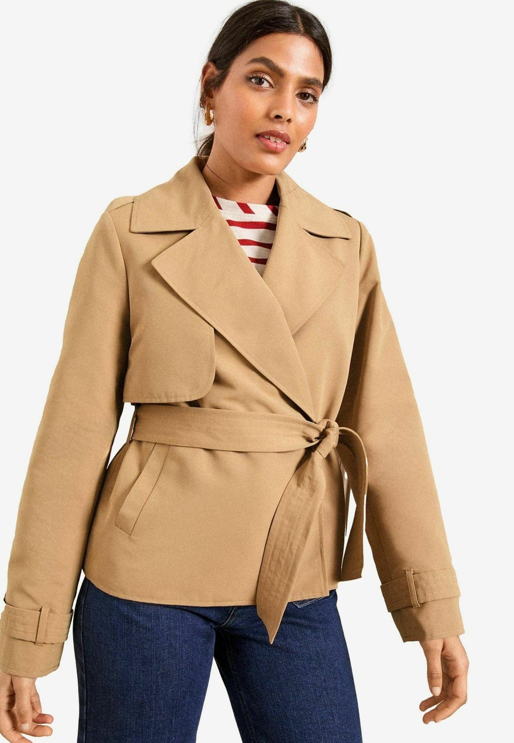 Летняя куртка REGULAR FIT Love & Roses, бежевый
Летняя куртка REGULAR FIT Love & Roses, бежевый