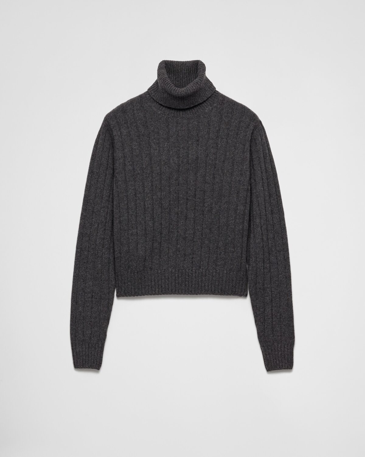 Водолазка из перерашенного кашемира Prada, грифельно-серый
Водолазка из перерашенного кашемира Prada, грифельно-серый