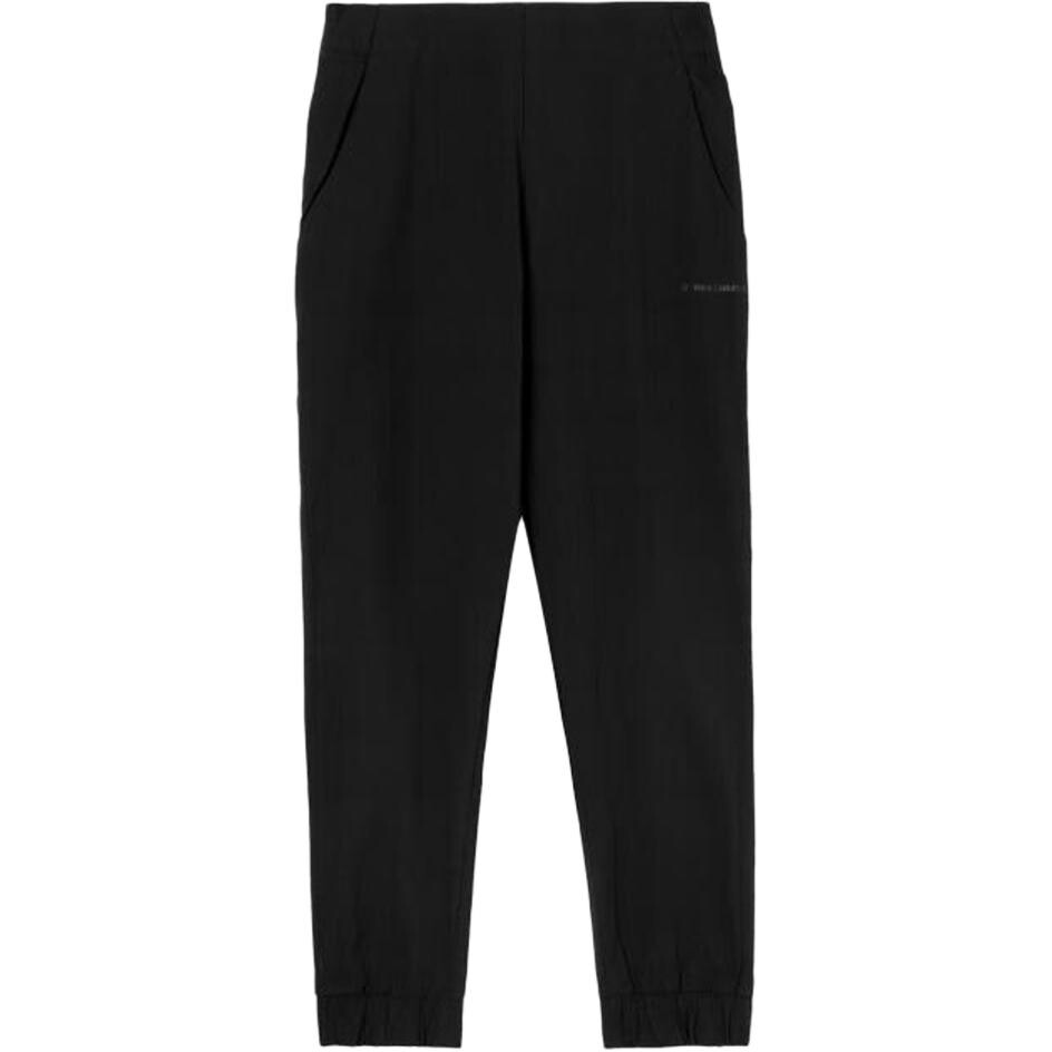 Повседневные брюки женские черные New Balance
Повседневные брюки женские черные New Balance