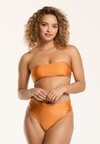 Бикини LOLA SET Shiwi, оранжевый
Бикини LOLA SET Shiwi, оранжевый