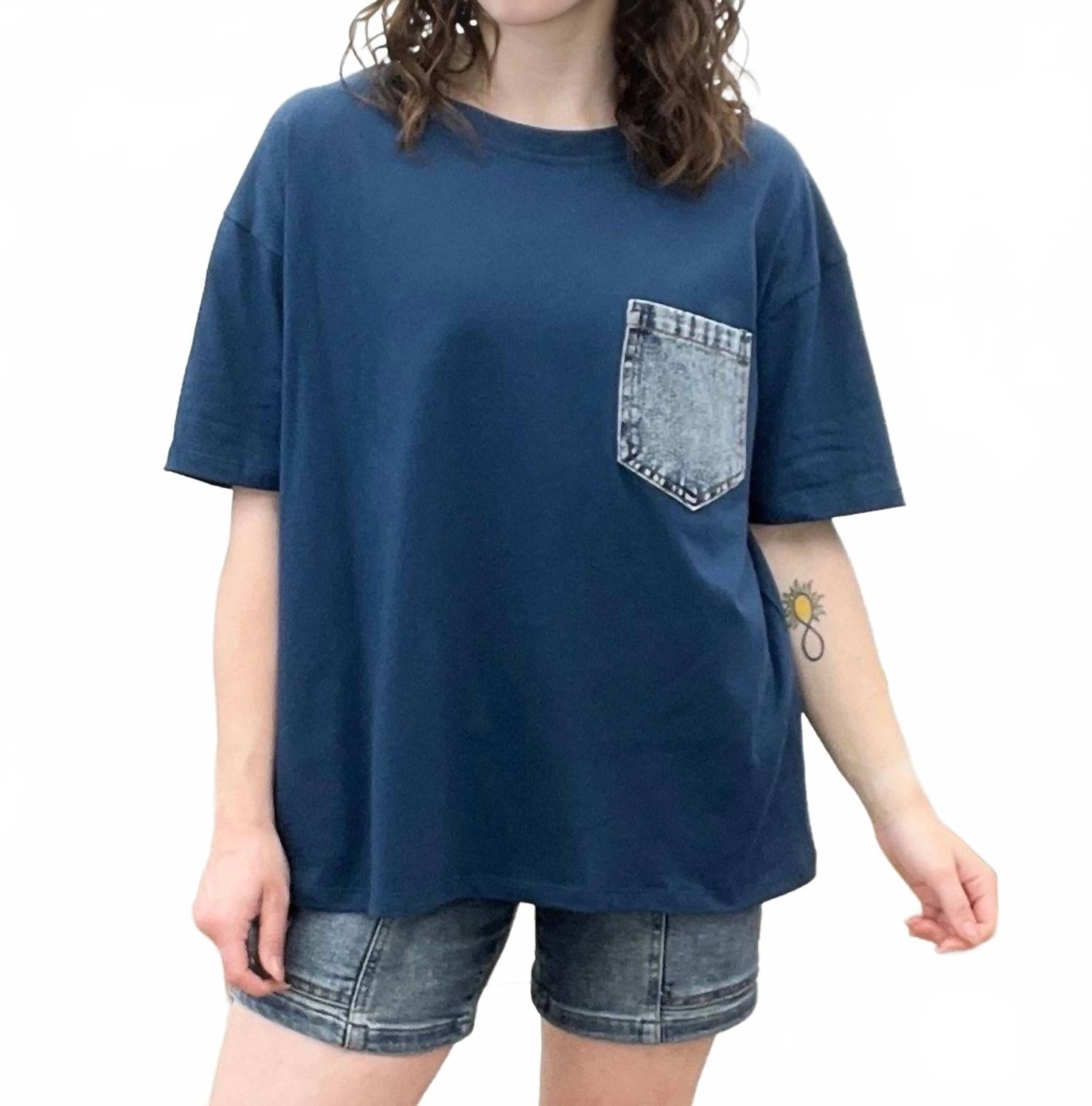 Джинковый топ с карманом в темно-синем цвете Like Love
Джинковый топ с карманом в темно-синем цвете Like Love