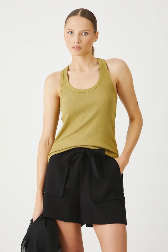 Топ Medicine, зеленый
Топ Medicine, зеленый