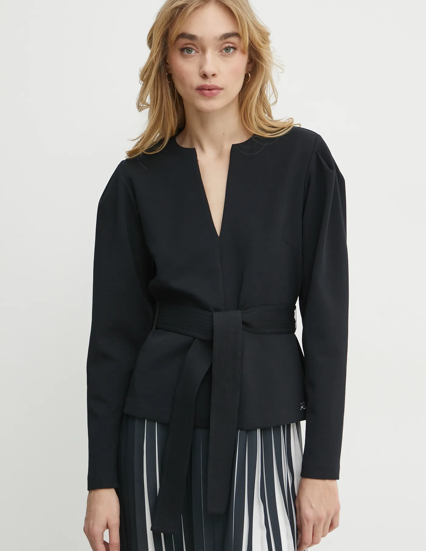 Блуза Karl Lagerfeld, черный
Блуза Karl Lagerfeld, черный