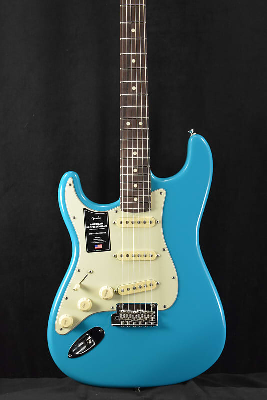 Электрогитара Fender American Professional II Stratocaster Left-Hand Miami Blue Rosewood Fingerboard
Электрогитара Fender American Professional II Stratocaster Left-Hand Miami Blue Rosewood Fingerboard