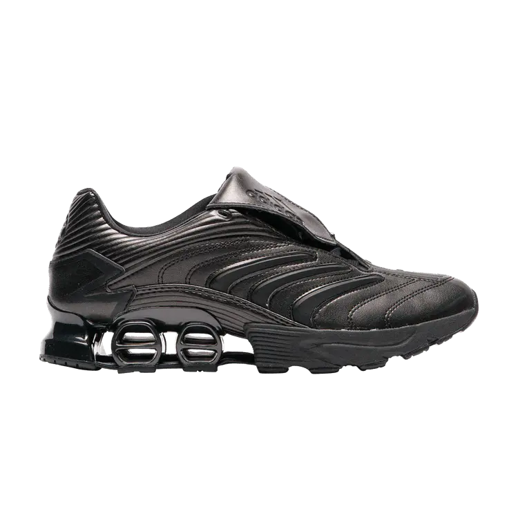 Кроссовки Predator Megaride 'Triple Black', черный
Кроссовки Predator Megaride 'Triple Black', черный