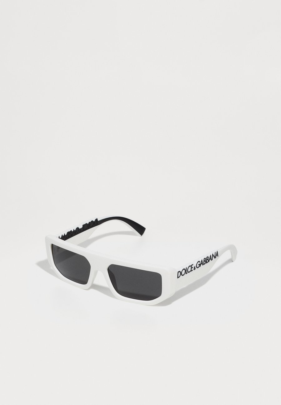 Солнцезащитные очки Dolce&Gabbana UNISEX, White/Dark Grey/White
Солнцезащитные очки Dolce&Gabbana UNISEX, White/Dark Grey/White