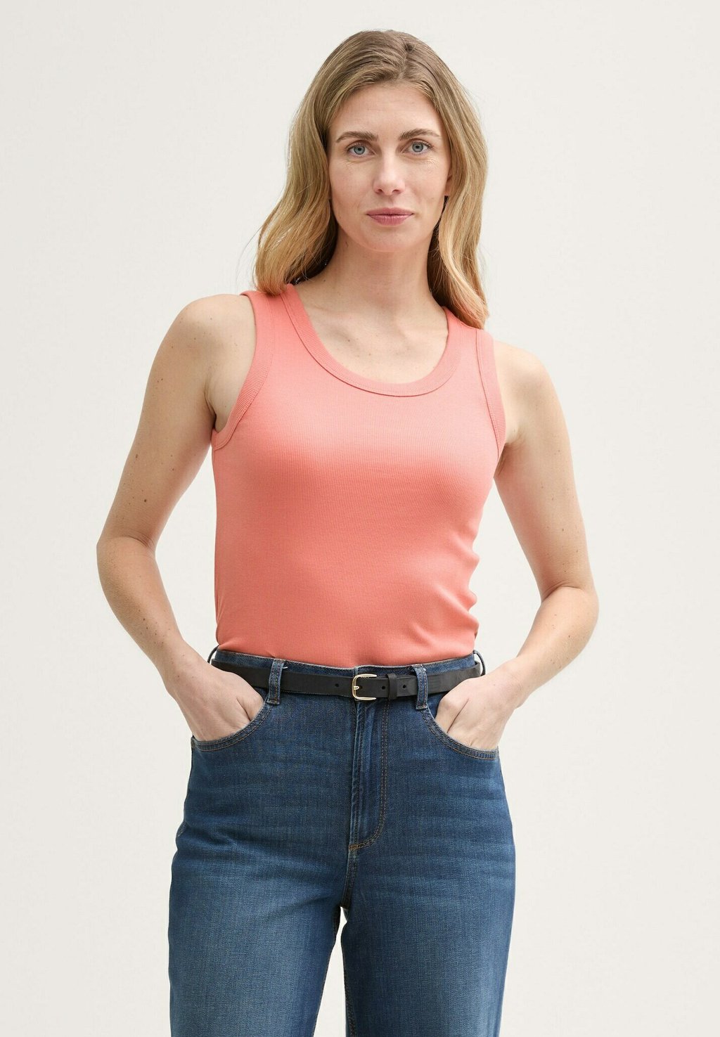 Топ MIT STRUKTUR TOM TAILOR, коралловый
Топ MIT STRUKTUR TOM TAILOR, коралловый