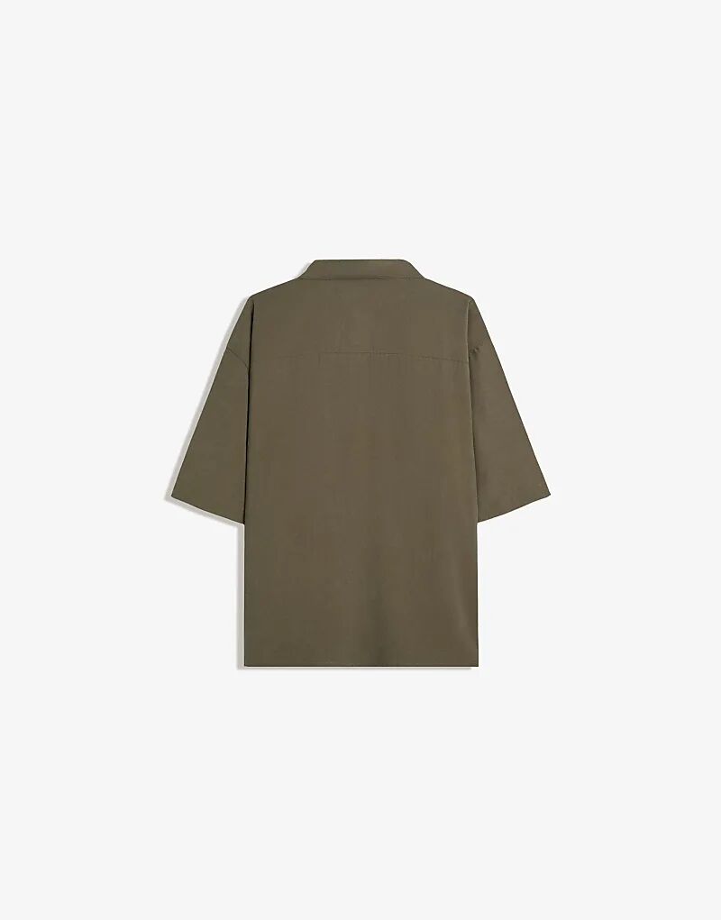 Рубашка свободного кроя Bershka с короткими рукавами цвета хаки
Рубашка свободного кроя Bershka с короткими рукавами цвета хаки