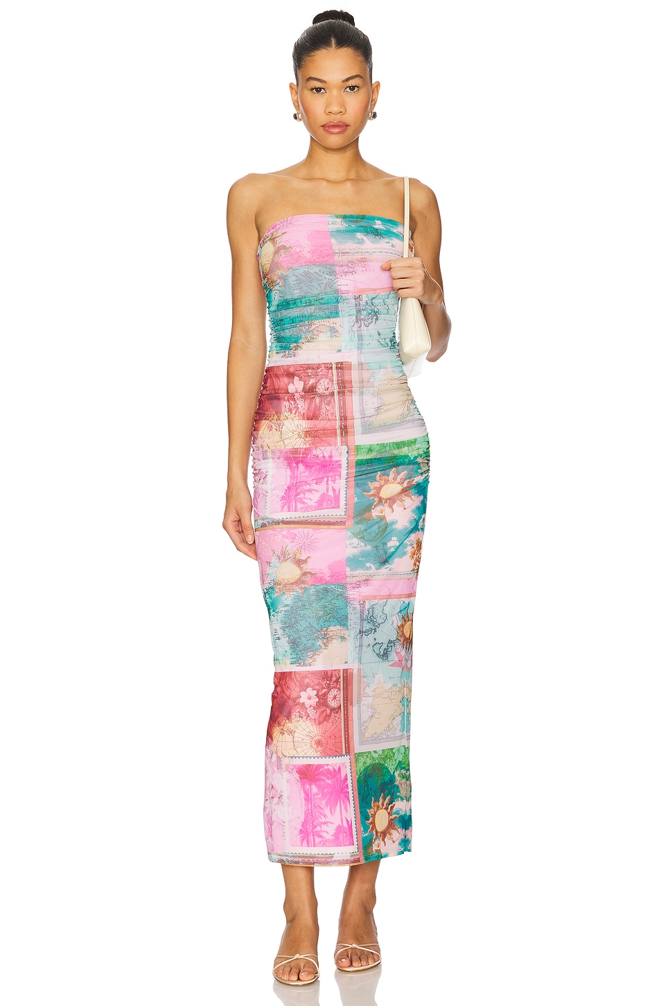 Платье Marlo Afrm, tropic postcard
Платье Marlo Afrm, tropic postcard