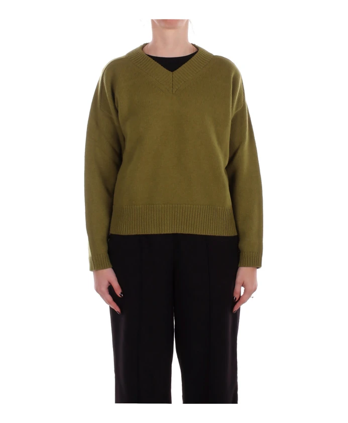 Пуловер с V-образным вырезом Alpha Studio, зеленый
Пуловер с V-образным вырезом Alpha Studio, зеленый