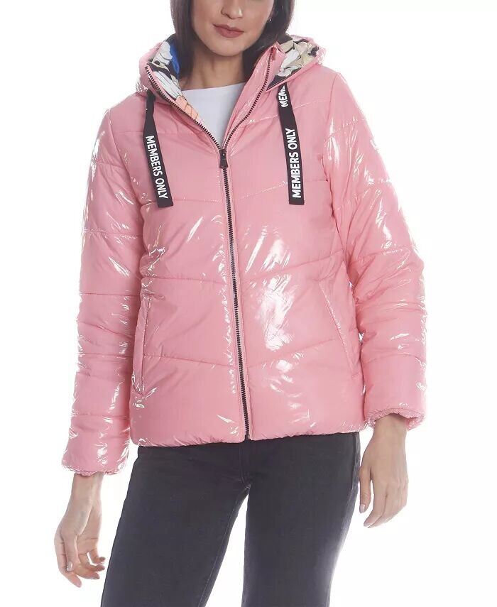 Женский блестящий стеганый пуховик с шевронным рисунком и подкладкой с принтом Looney Tunes Mashup Members Only, зеленый
Женский блестящий стеганый пуховик с шевронным рисунком и подкладкой с принтом Looney Tunes Mashup Members Only, зеленый