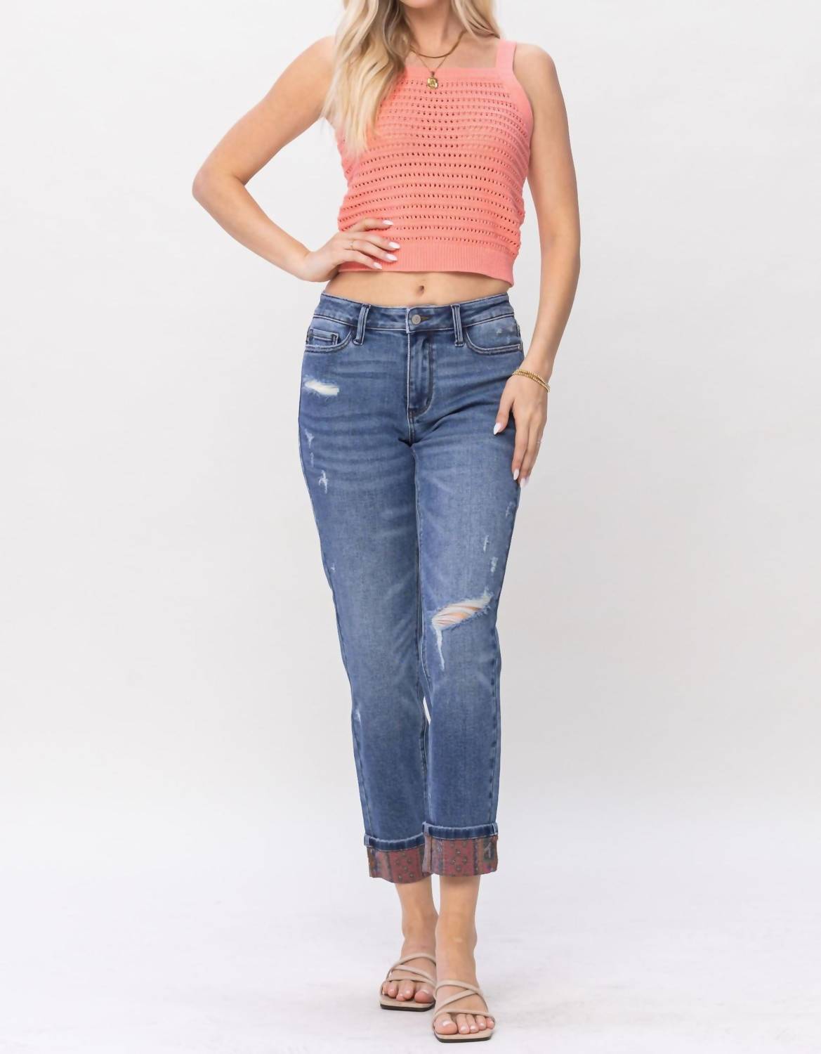 Джинсы бойфренда с узором пейсли синего цвета Judy Blue
Джинсы бойфренда с узором пейсли синего цвета Judy Blue