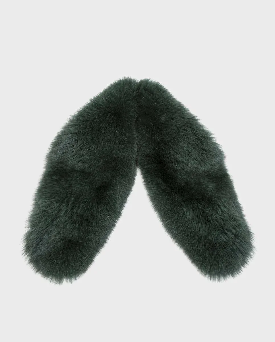 Палантин из темно-зеленого меха лисы De la Roca, темно-зеленый 
Палантин из темно-зеленого меха лисы De la Roca, темно-зеленый