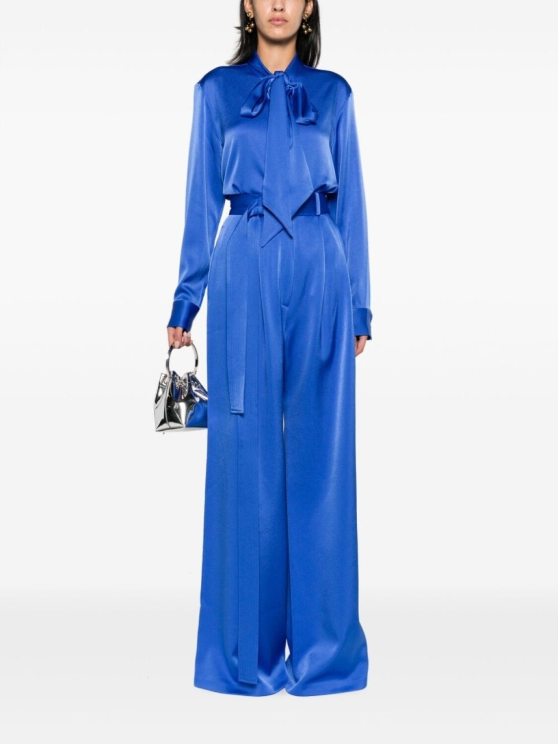 Атласная блузка с воротником-бабочкой Alex Perry, синий
Атласная блузка с воротником-бабочкой Alex Perry, синий