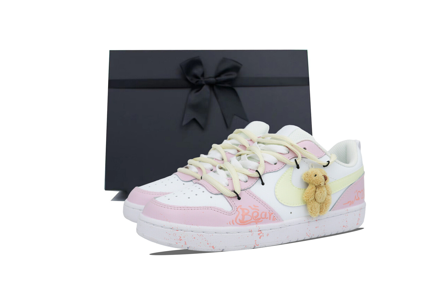 Кроссовки Nike Court Borough 2 Skateboarding Shoes Women's Low-top Pink/Yellow, цвет Accompany my bear heart
Кроссовки Nike Court Borough 2 Skateboarding Shoes Women's Low-top Pink/Yellow, цвет Accompany my bear heart