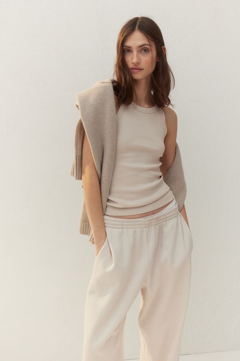 Майка в рубчик H&M, бежевый
Майка в рубчик H&M, бежевый