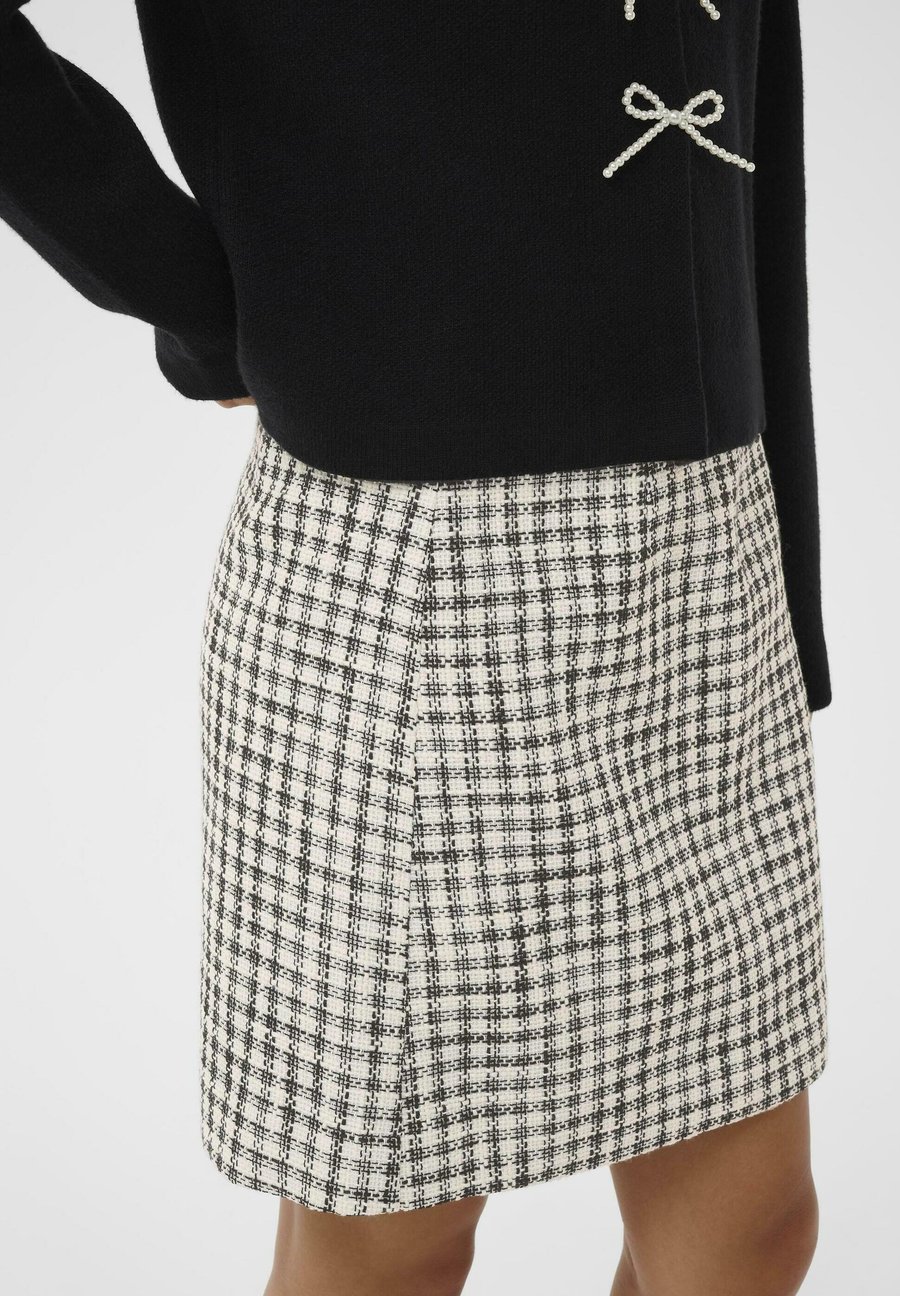 Юбка Culture CUHEAVEN SKIRT, Black White Check/White
Юбка Culture CUHEAVEN SKIRT, Black White Check/White