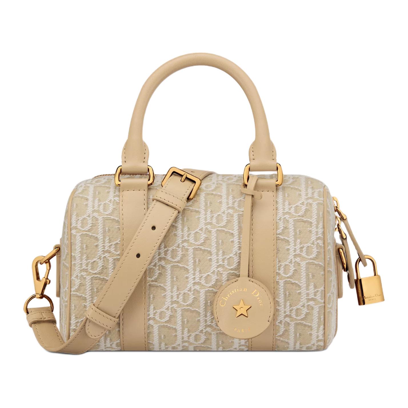 Сумка через плечо Groove Cotton, кроссбоди, женская, натуральный цвет DIOR, basic set (bag+dust bag)
Сумка через плечо Groove Cotton, кроссбоди, женская, натуральный цвет DIOR, basic set (bag+dust bag)