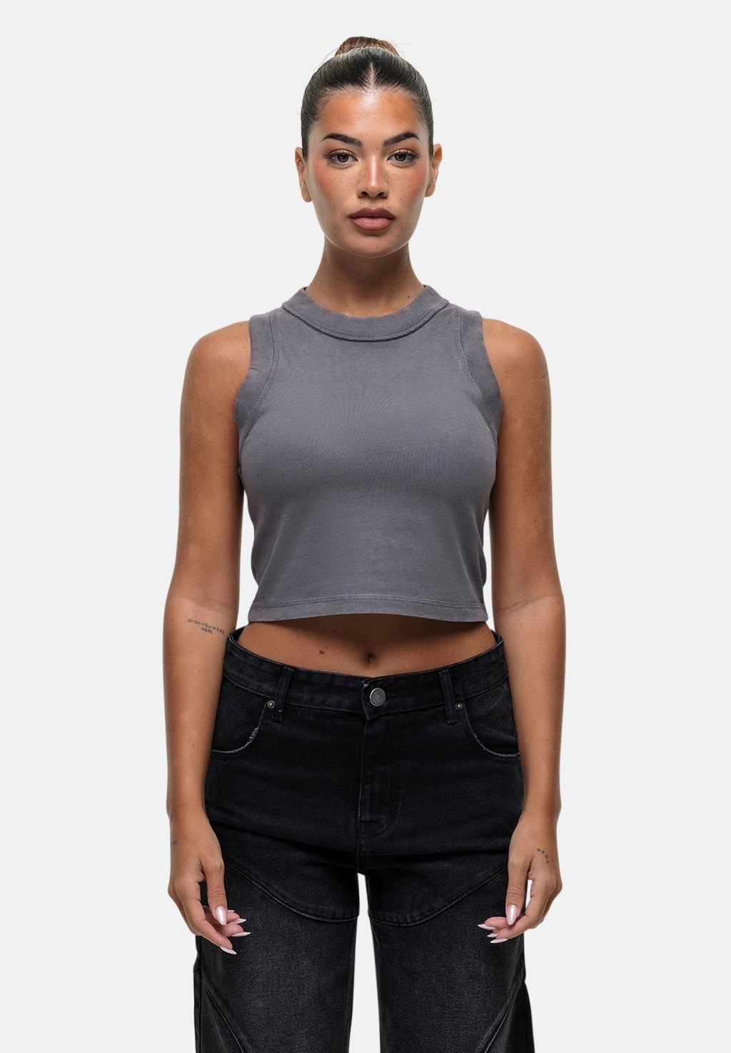 Топ Good For Nothing, серый
Топ Good For Nothing, серый