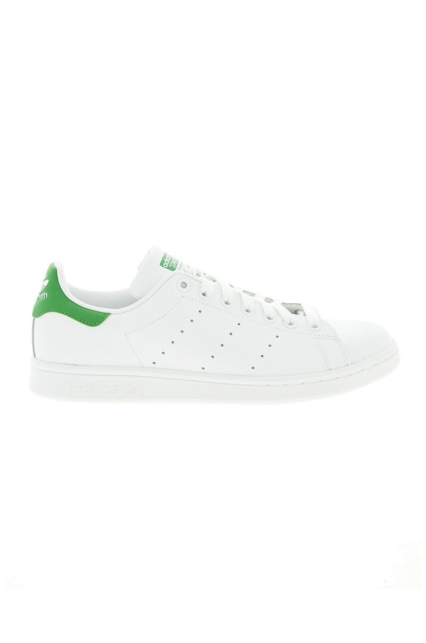 Кожаные кроссовки adidas Originals Stan Smith, белый 
Кожаные кроссовки adidas Originals Stan Smith, белый