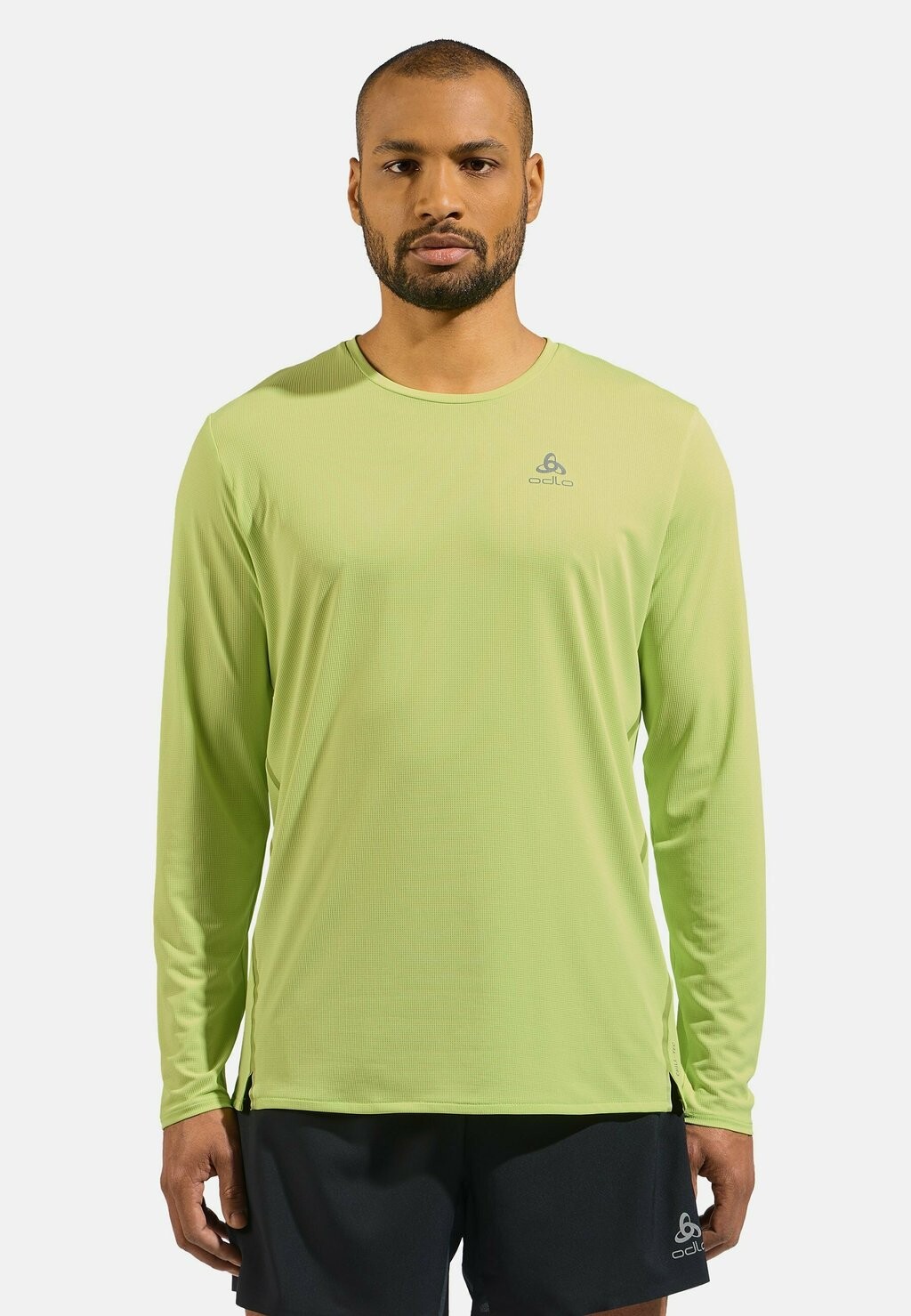 Рубашка с длинным рукавом Crew Neck Zeroweight Chill-Tec ODLO, ярко-зеленый 
Рубашка с длинным рукавом Crew Neck Zeroweight Chill-Tec ODLO, ярко-зеленый