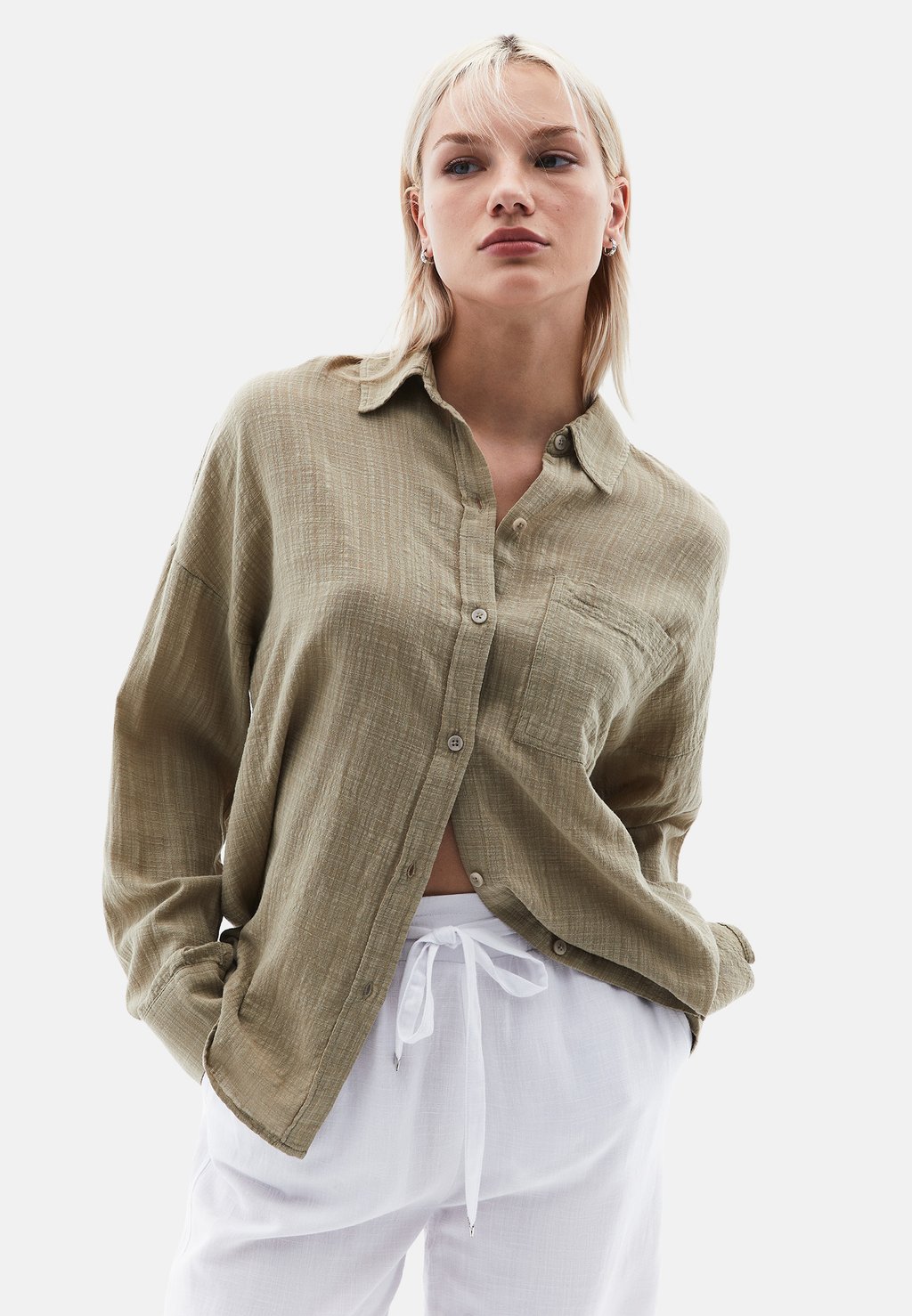 Блузка на пуговицах OXXO, хаки
Блузка на пуговицах OXXO, хаки