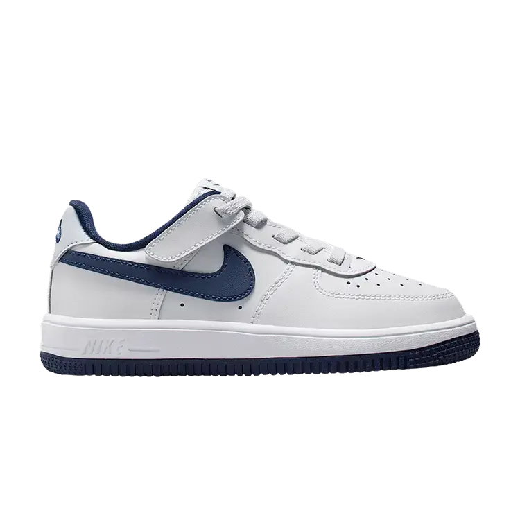 Кроссовки Nike Force 1 Low EasyOn PS, White Midnight Navy
Кроссовки Nike Force 1 Low EasyOn PS, White Midnight Navy