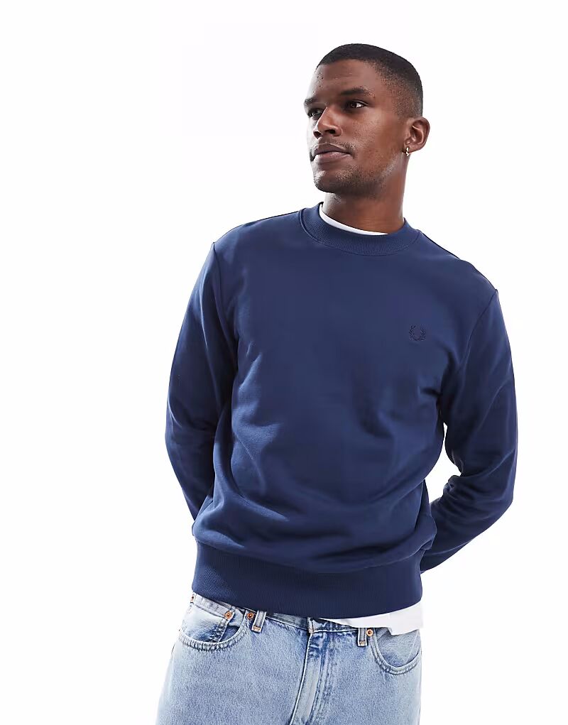 Толстовка Fred Perry с круглым вырезом темно-синего цвета
Толстовка Fred Perry с круглым вырезом темно-синего цвета