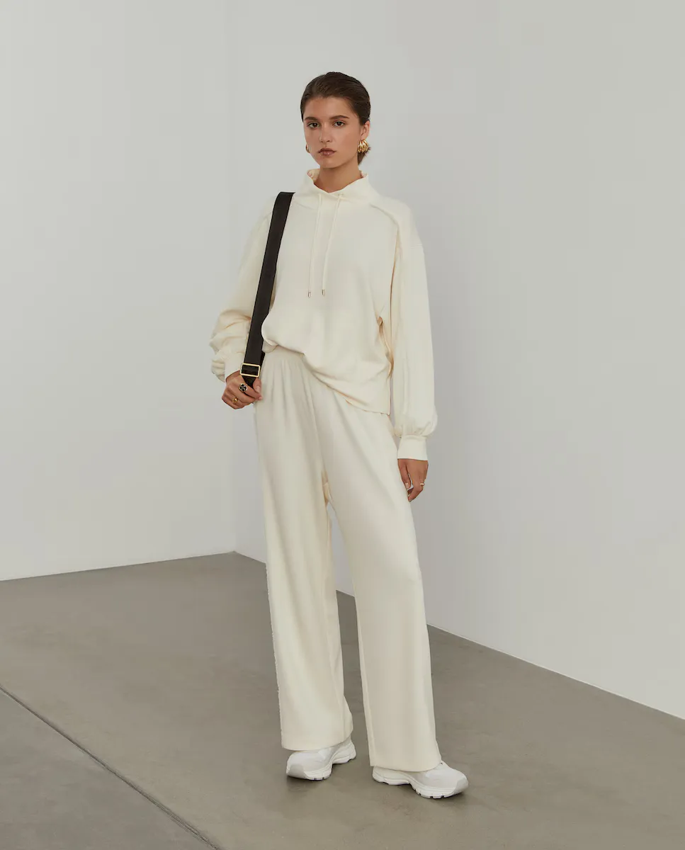 Широкие женские трикотажные джоггеры Lion of Porches, кремовый
Широкие женские трикотажные джоггеры Lion of Porches, кремовый