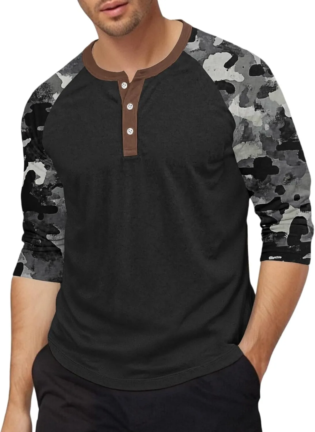 Футболка henley с камуфляжным принтом и рукавом 3/4 CCHZYSKO
Футболка henley с камуфляжным принтом и рукавом 3/4 CCHZYSKO