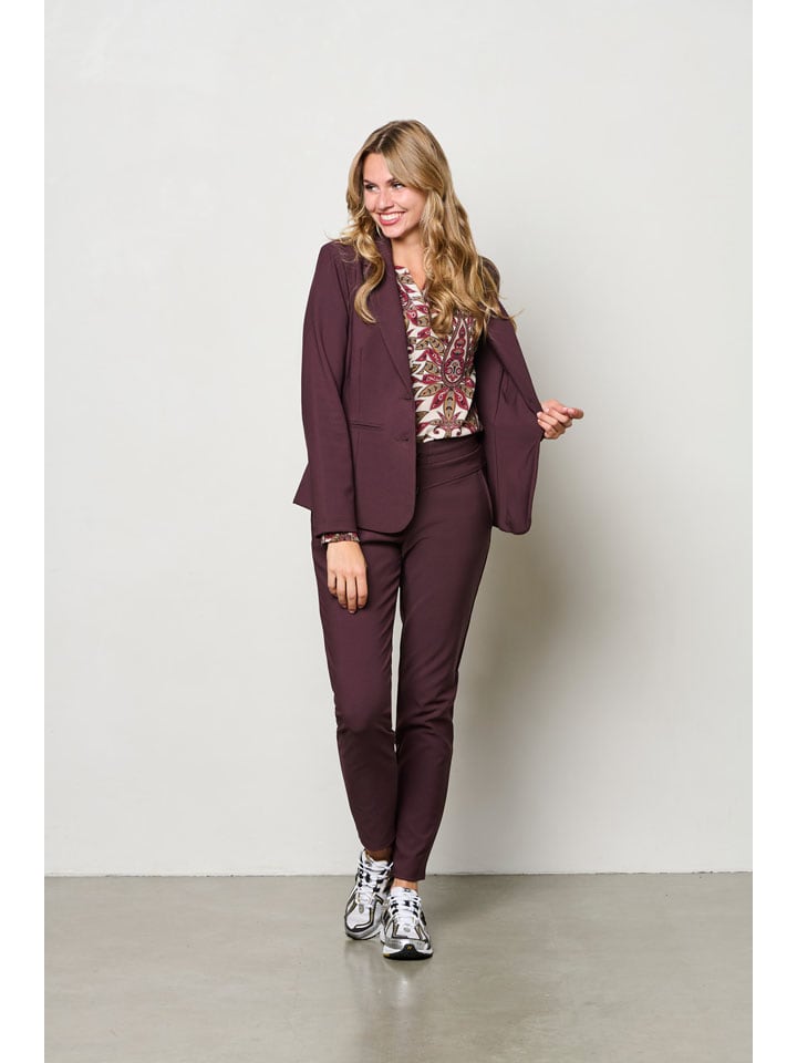 &Co Woman Брюки «Пенни» коричневого цвета
&Co Woman Брюки «Пенни» коричневого цвета