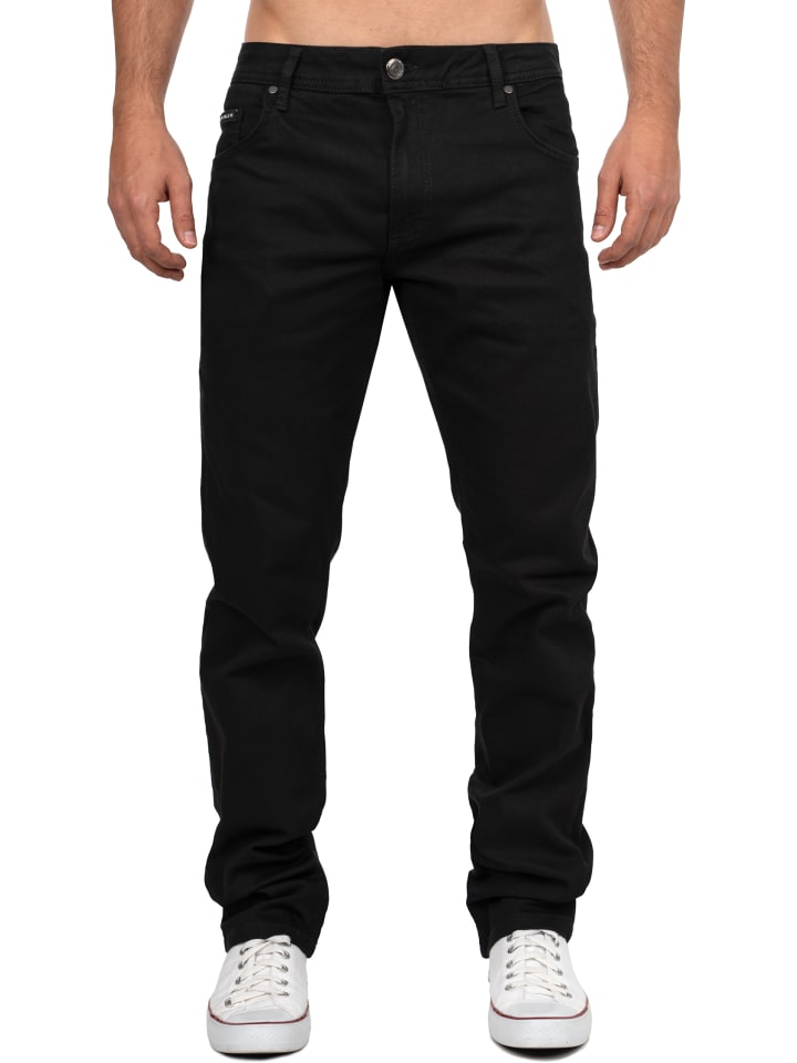 Джинсы черного цвета Cipo & Baxx
Джинсы черного цвета Cipo & Baxx