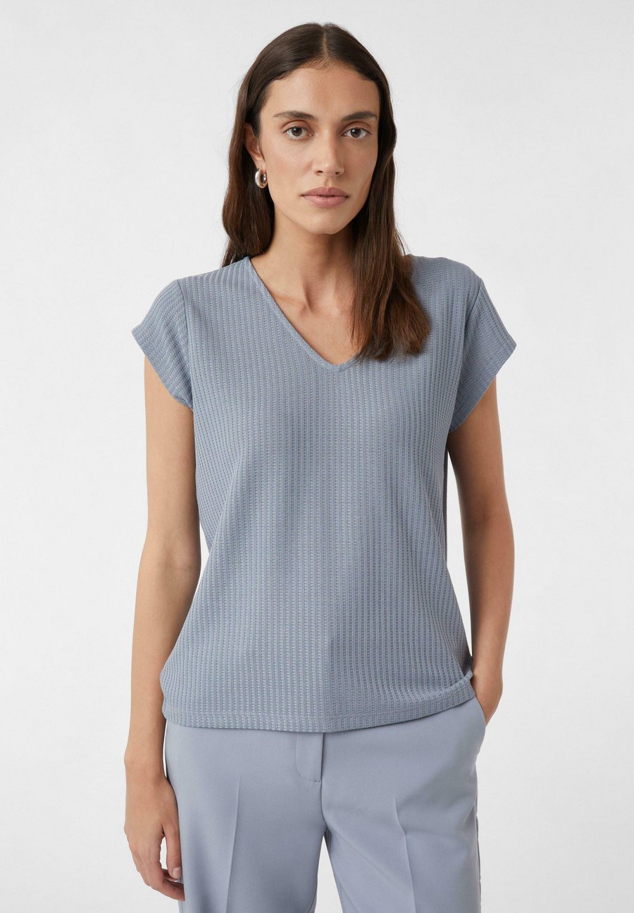 Футболка comma MIT V-AUSSCHNITT, Blau/Grey, Серый, Футболка comma MIT V-AUSSCHNITT, Blau/Grey
Футболка comma MIT V-AUSSCHNITT, Blau/Grey, Серый, Футболка comma MIT V-AUSSCHNITT, Blau/Grey