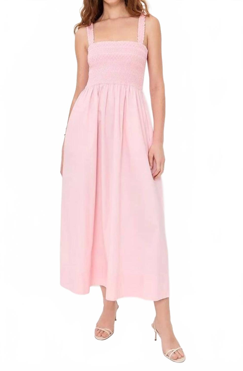 Джинвив Вышитое платье в розовой соли PISTOLA
Джинвив Вышитое платье в розовой соли PISTOLA