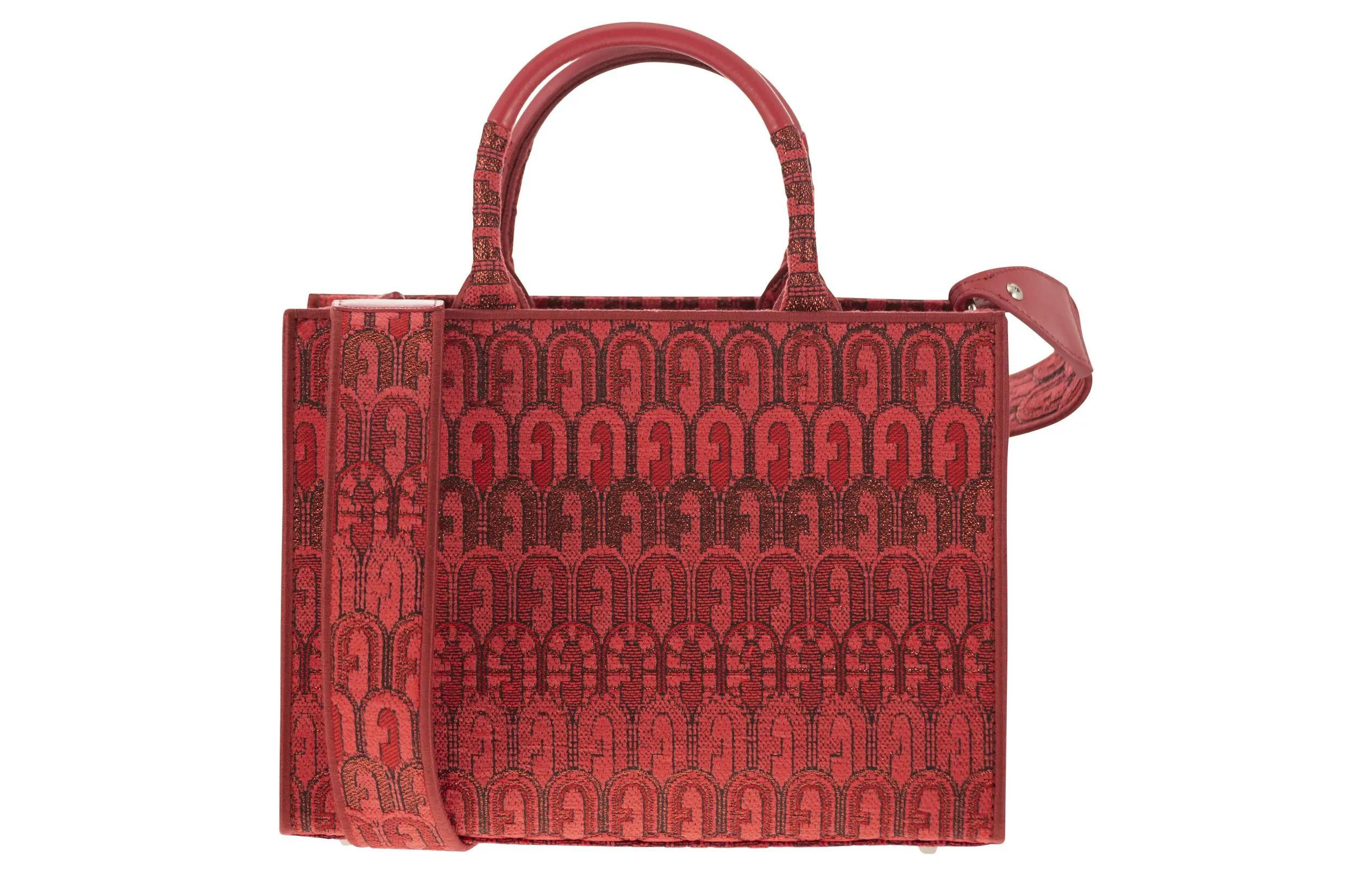 Furla Сумка-шоппер из полиэстера
Furla Сумка-шоппер из полиэстера